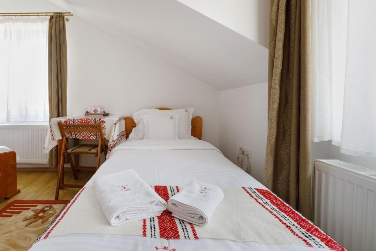 Casa Dacica Hotel Rîşnov Ngoại thất bức ảnh